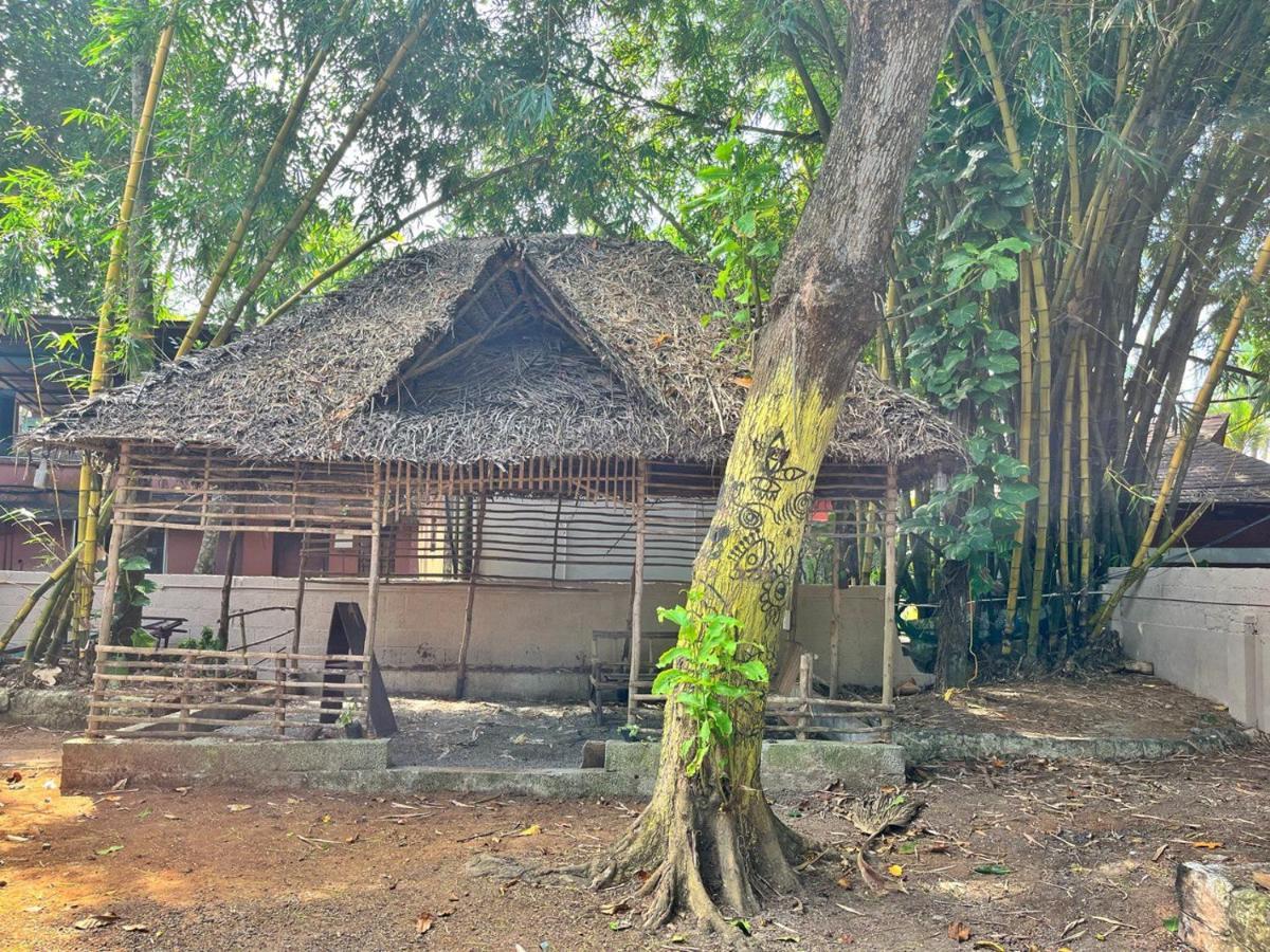 Bava Beach Resort & Retreat Center Varkala Eksteriør billede